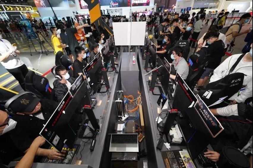 BOE debuted ultra high brush professional esports display with 480Hz at ChinaJoy 3